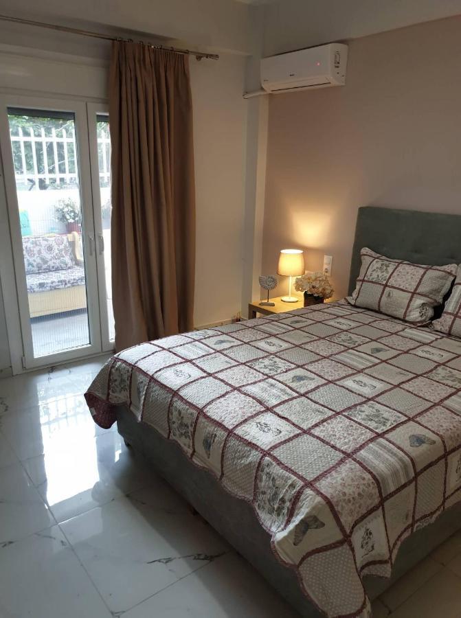 Eytyhias Yard Apartments In Poros Poros Town Bagian luar foto