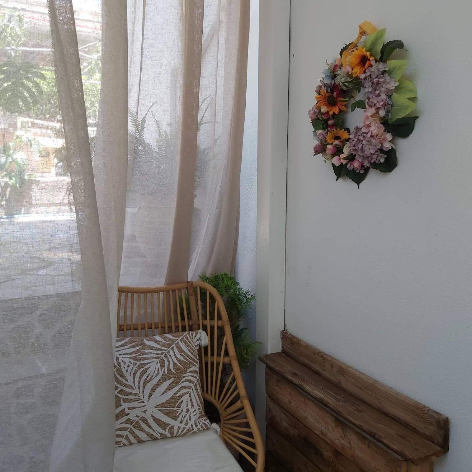 Eytyhias Yard Apartments In Poros Poros Town Bagian luar foto